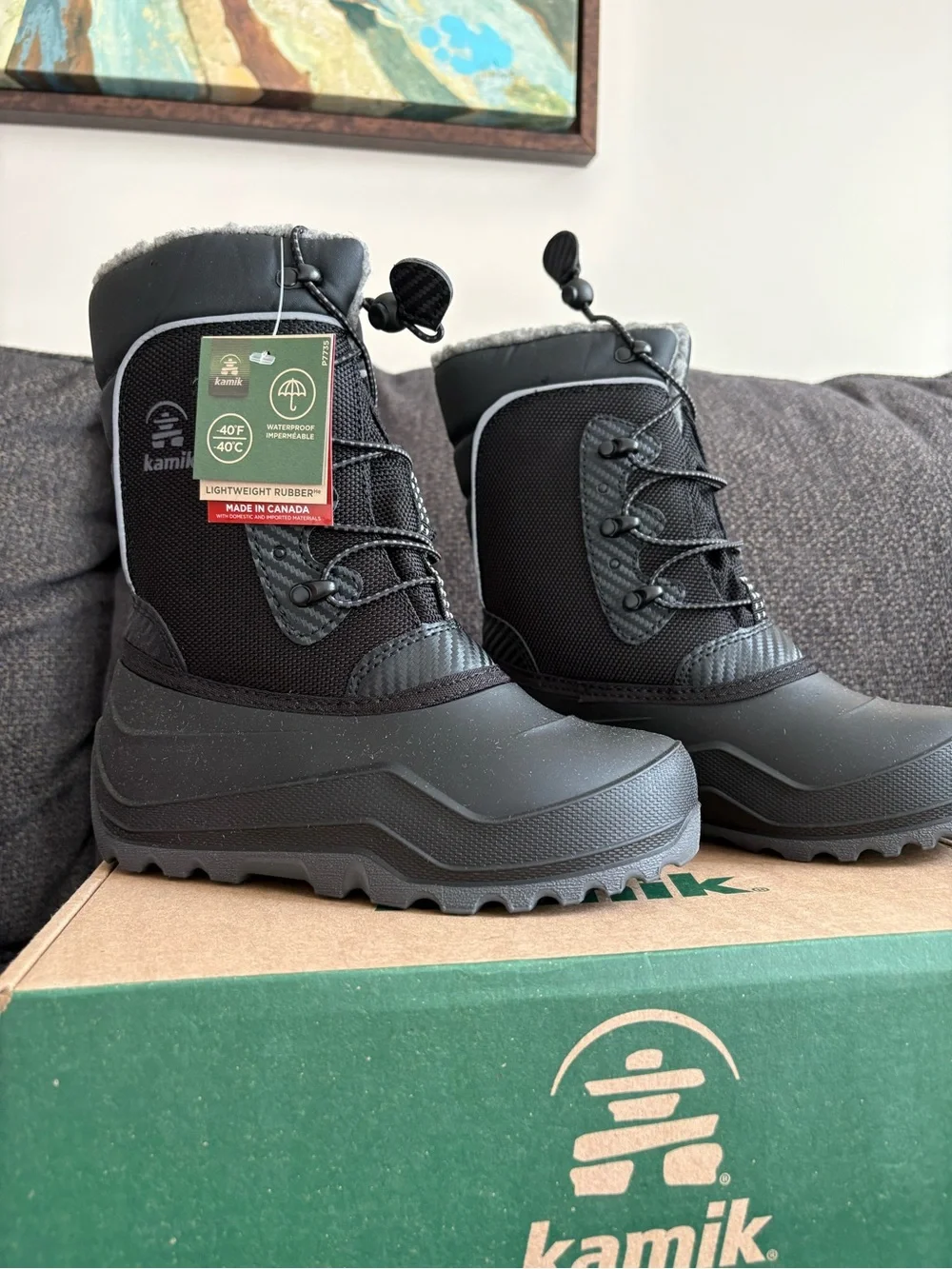 NWT 🎿 Kamik Black Kids Snow Boot with Gray Trim